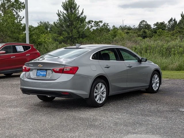 Used 2025 Gray Chevrolet LT image 5