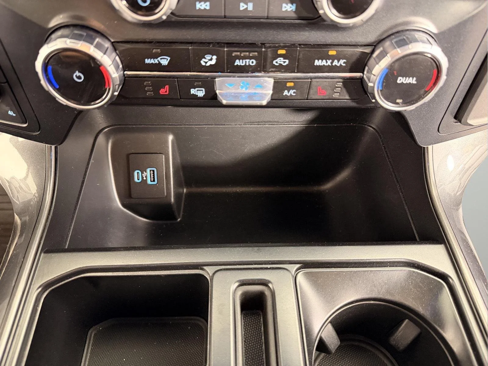 Used 2023 Agate Black FORD TREMOR image 34