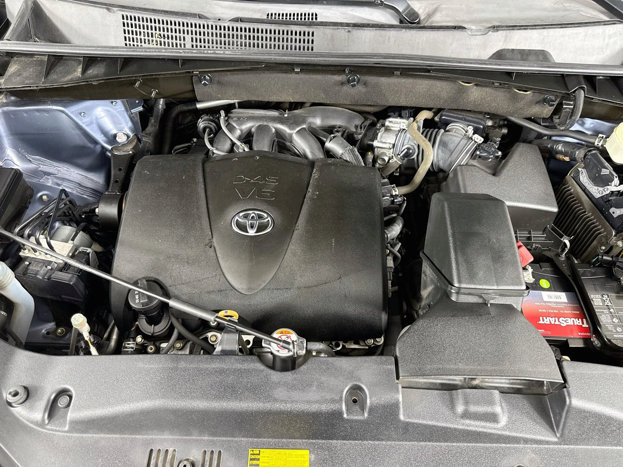 Used 2018 Blue Toyota SE image 32