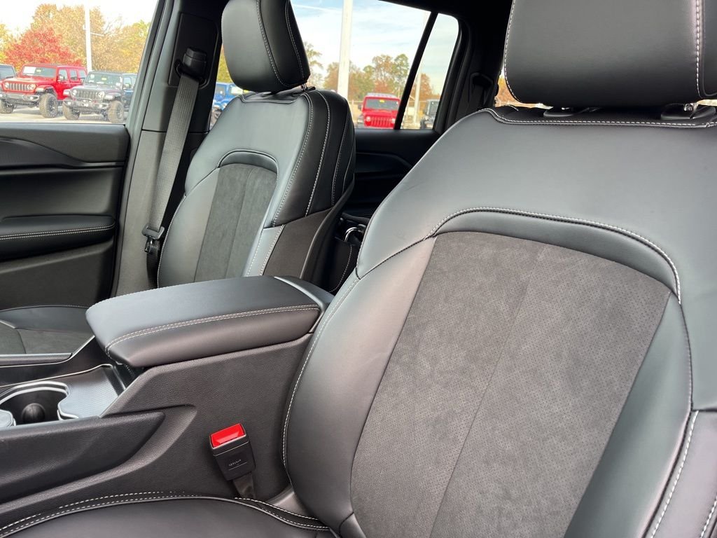 2025 Jeep Grand Cherokee L Altitude - Photo 27