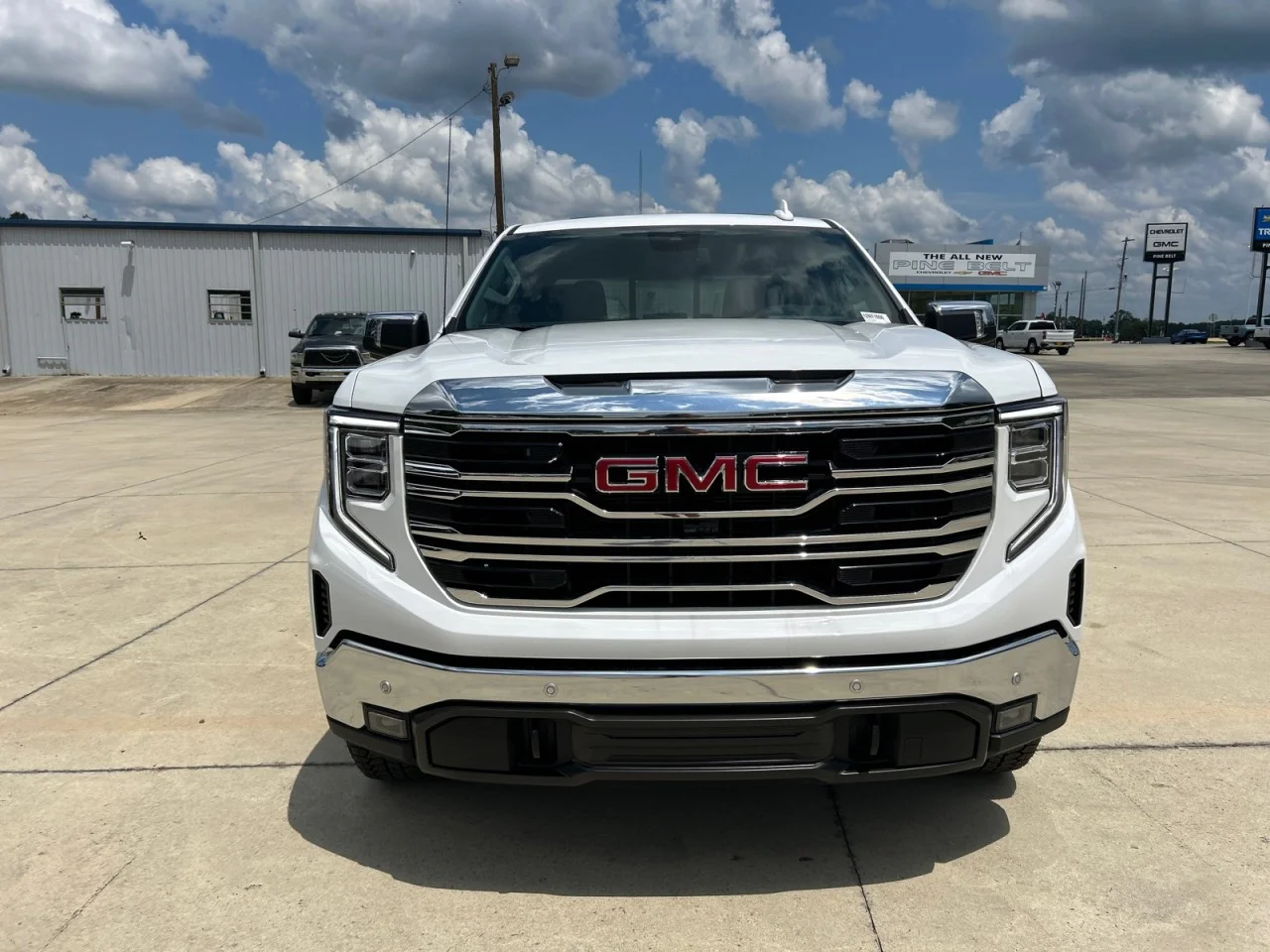 New 2026 Summit White GMC SLT image 5