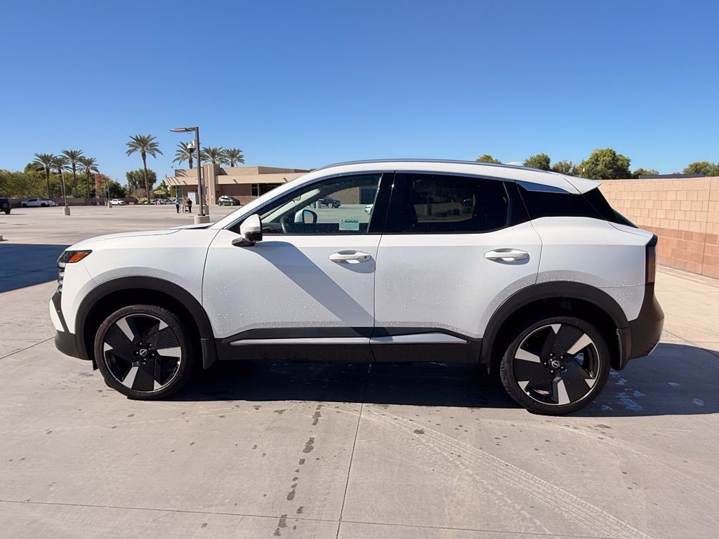 Used 2025 White Nissan SR image 10