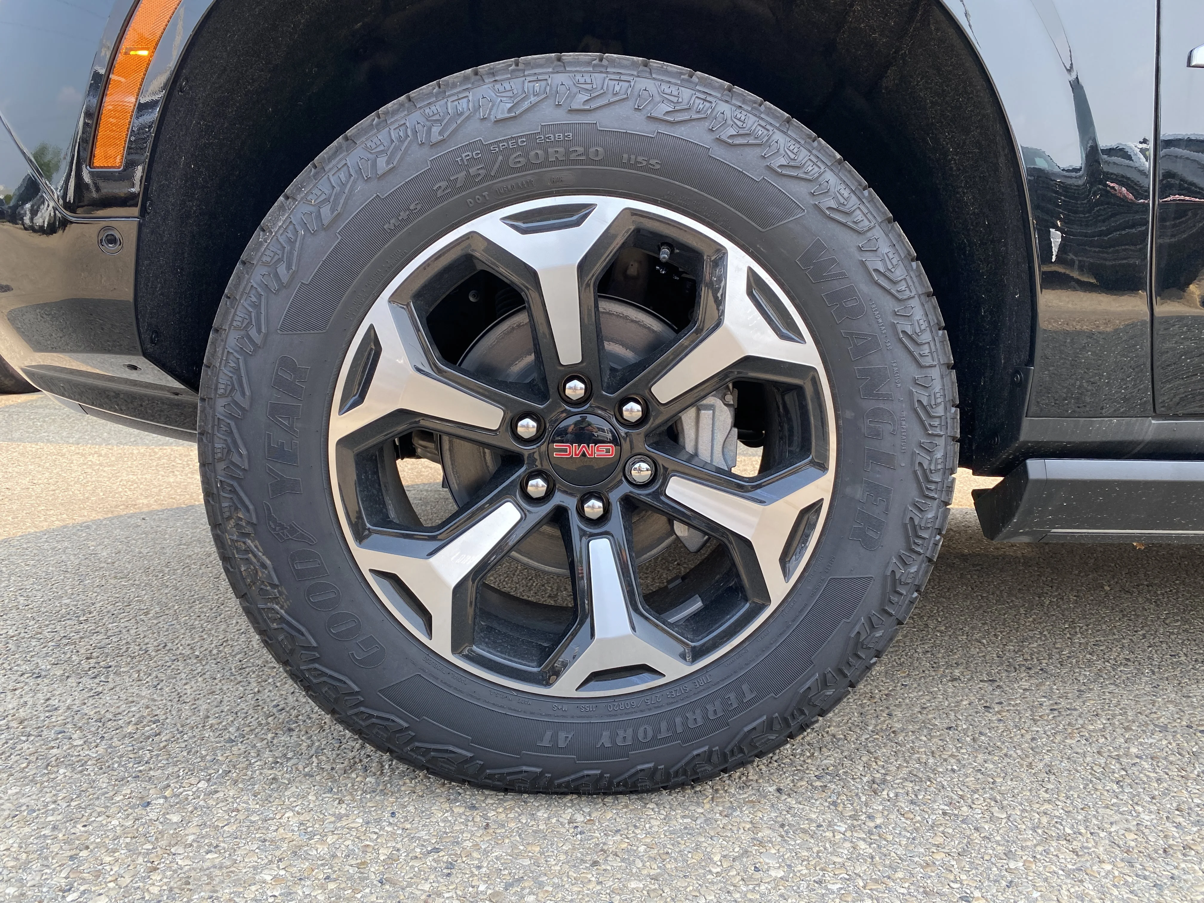 New 2026 ONYX BLACK GMC AT4 image 12