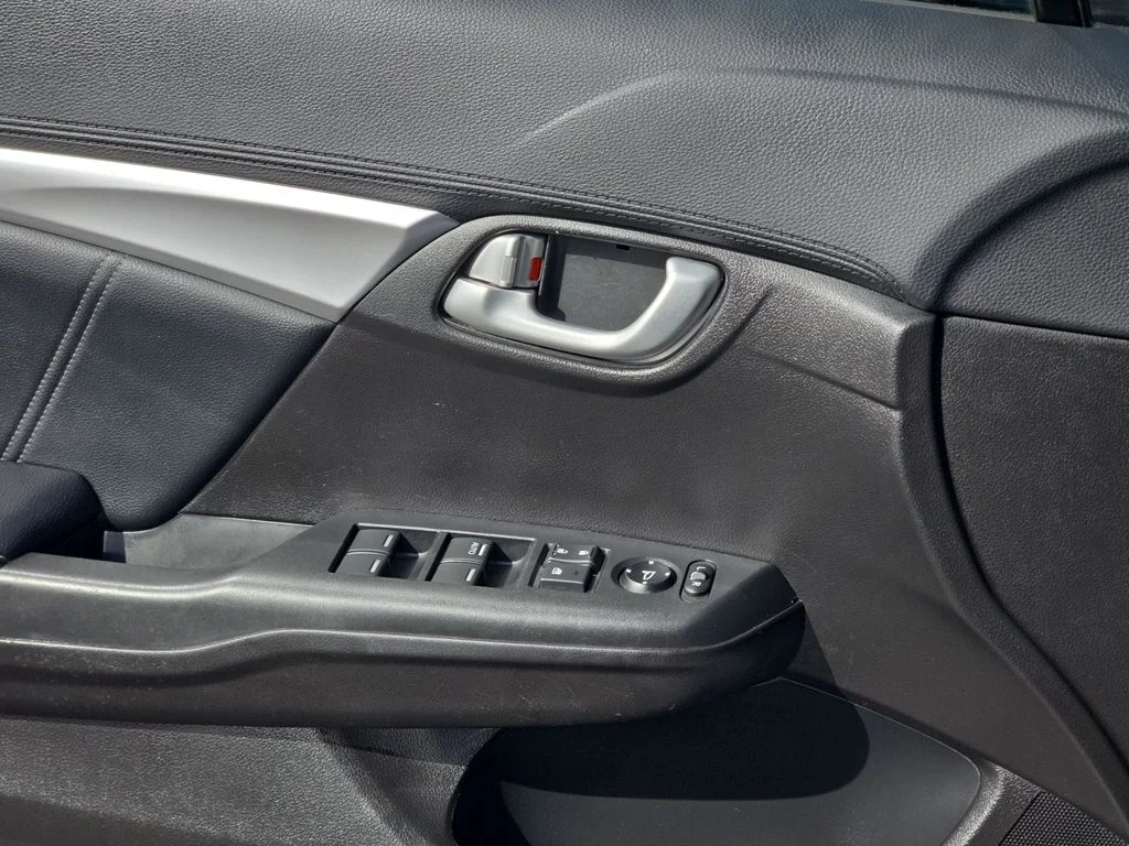 Used 2014  Honda EX-L image 29