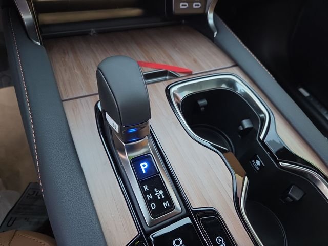 New 2026 Eminent White Pearl Lexus PREMIUM image 20