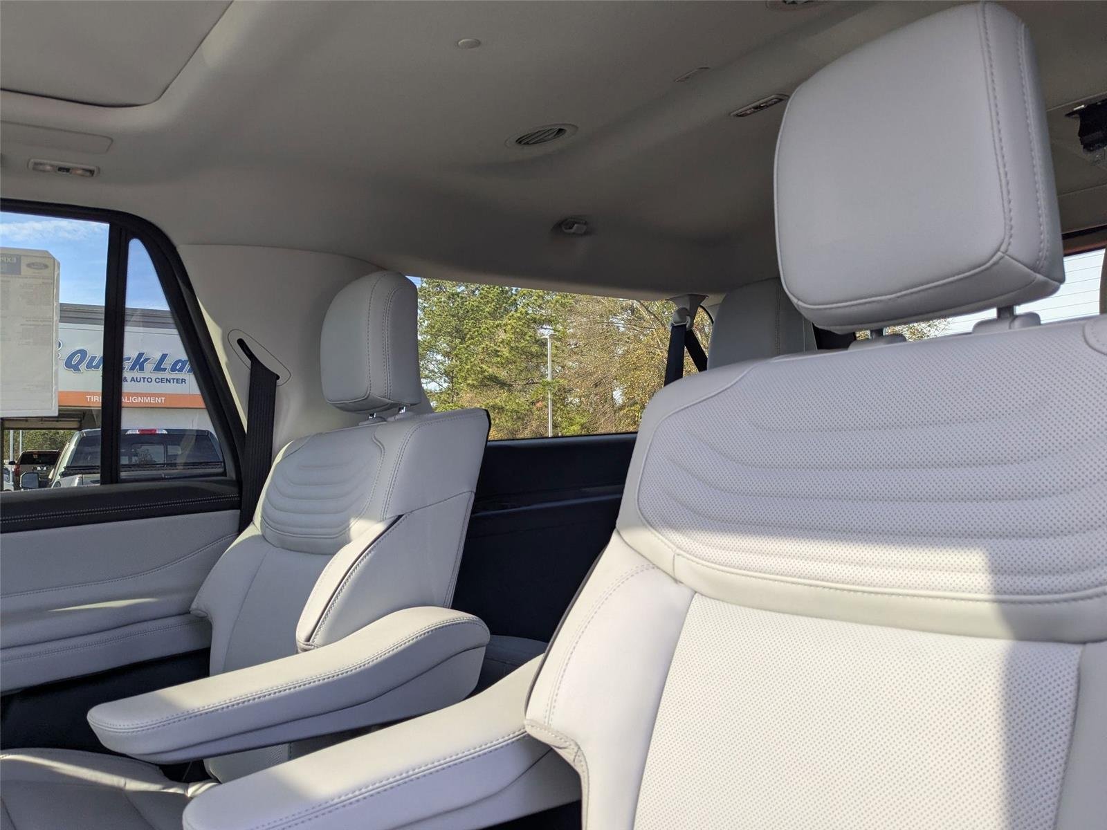 New 2025 Dark Matter Gray Metallic Ford Platinum® MAX image 30