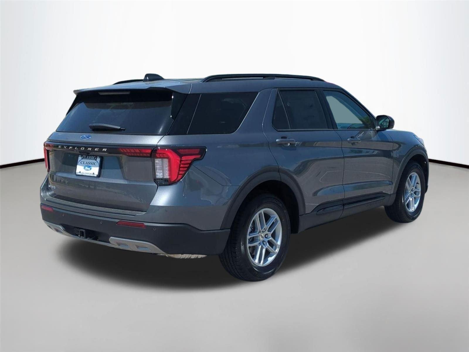 New 2026 Carbonized Gray Metallic Ford Active image 5