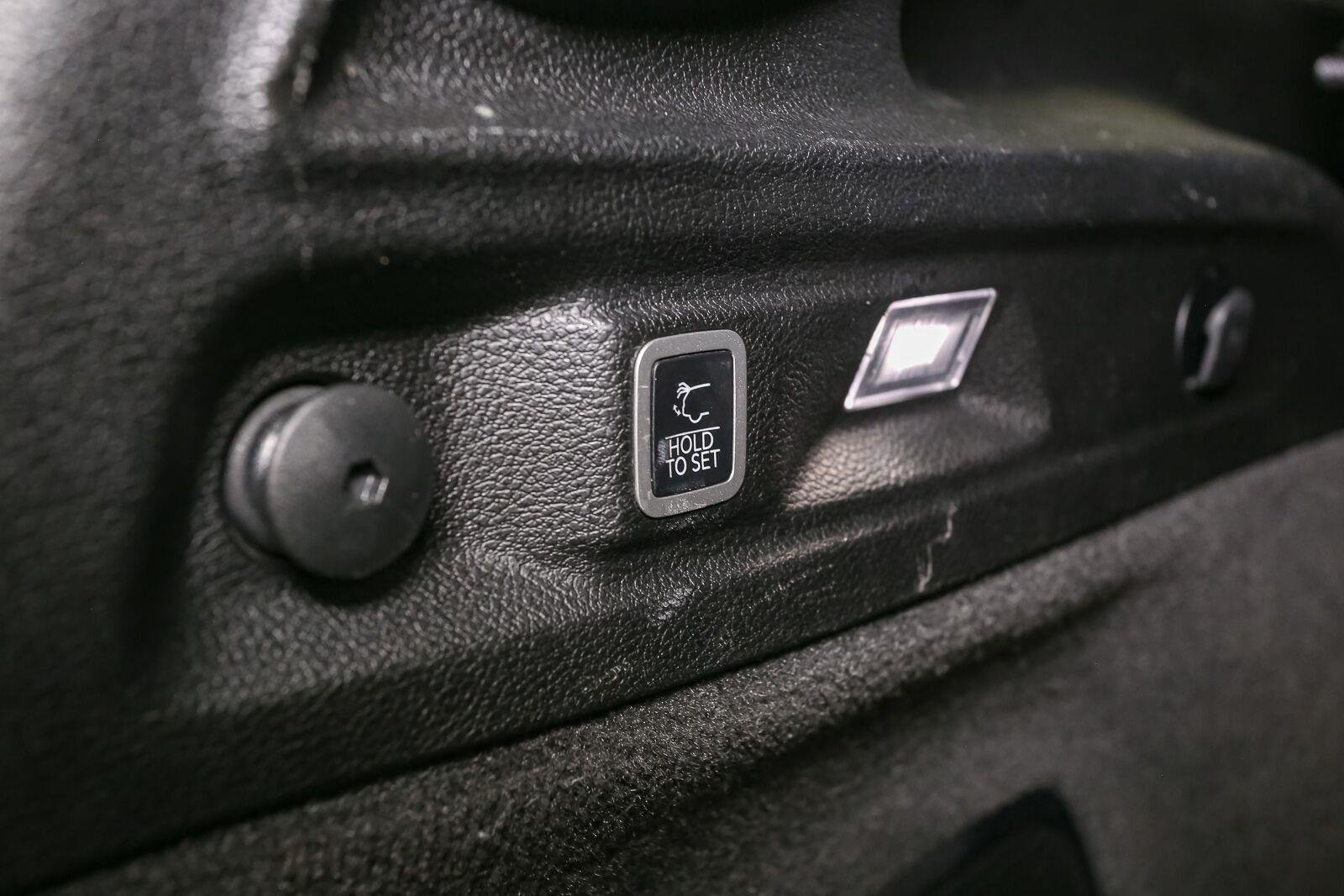 Used 2022 Bright White Clearcoat Jeep Overland image 14