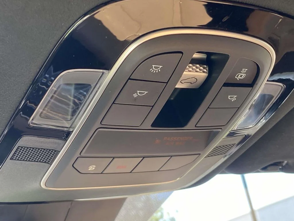 Used 2022 WHITE Hyundai Calligraphy image 30