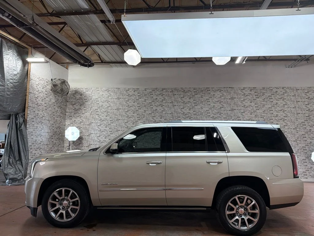 Used 2016 Sparkling Silver Metallic GMC Denali image 4