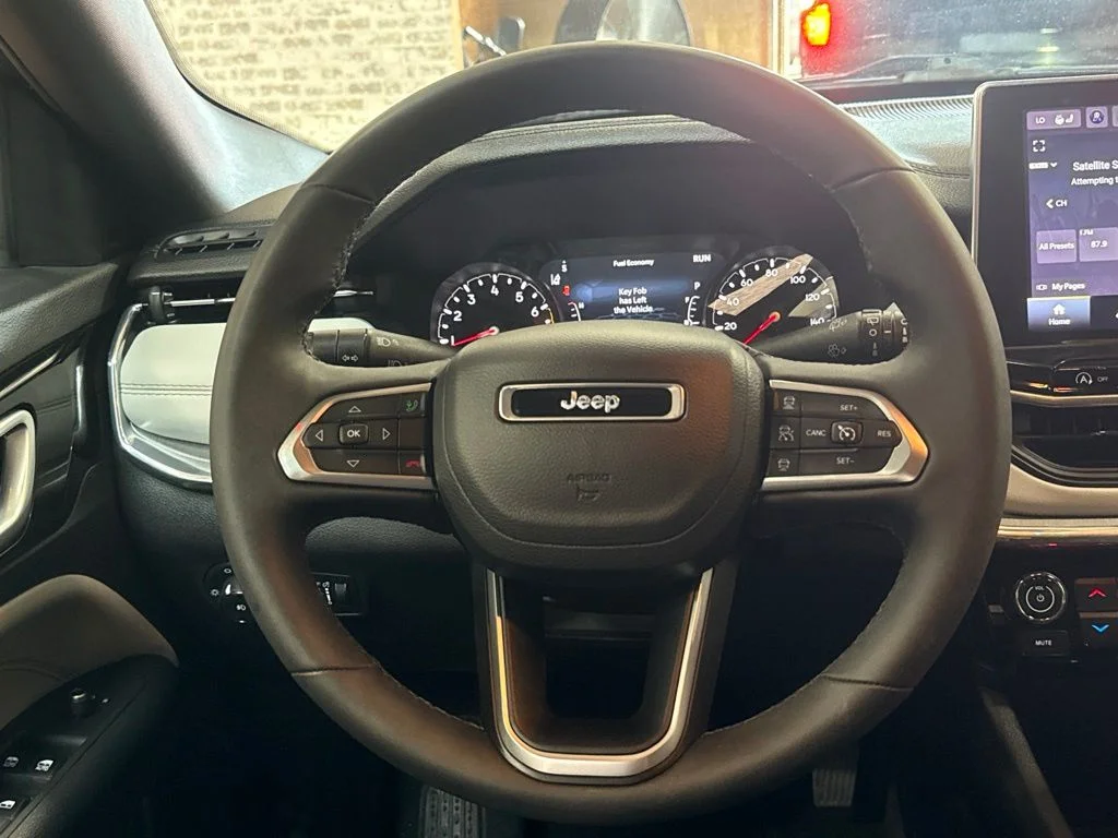 Used 2023 Gray Jeep Limited image 16
