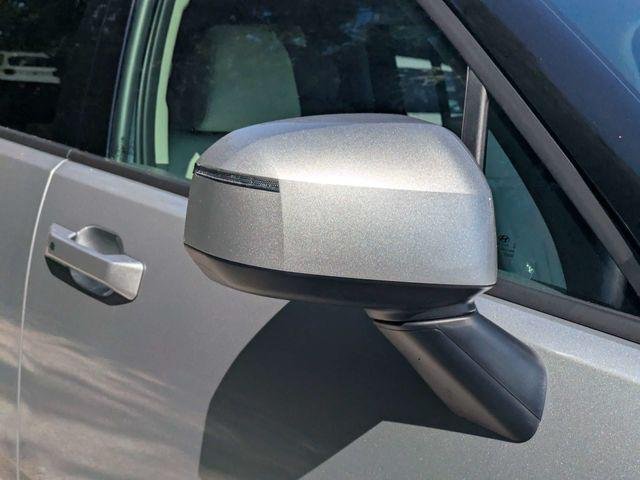 New 2027 Silver Hyundai SEL FWD image 10