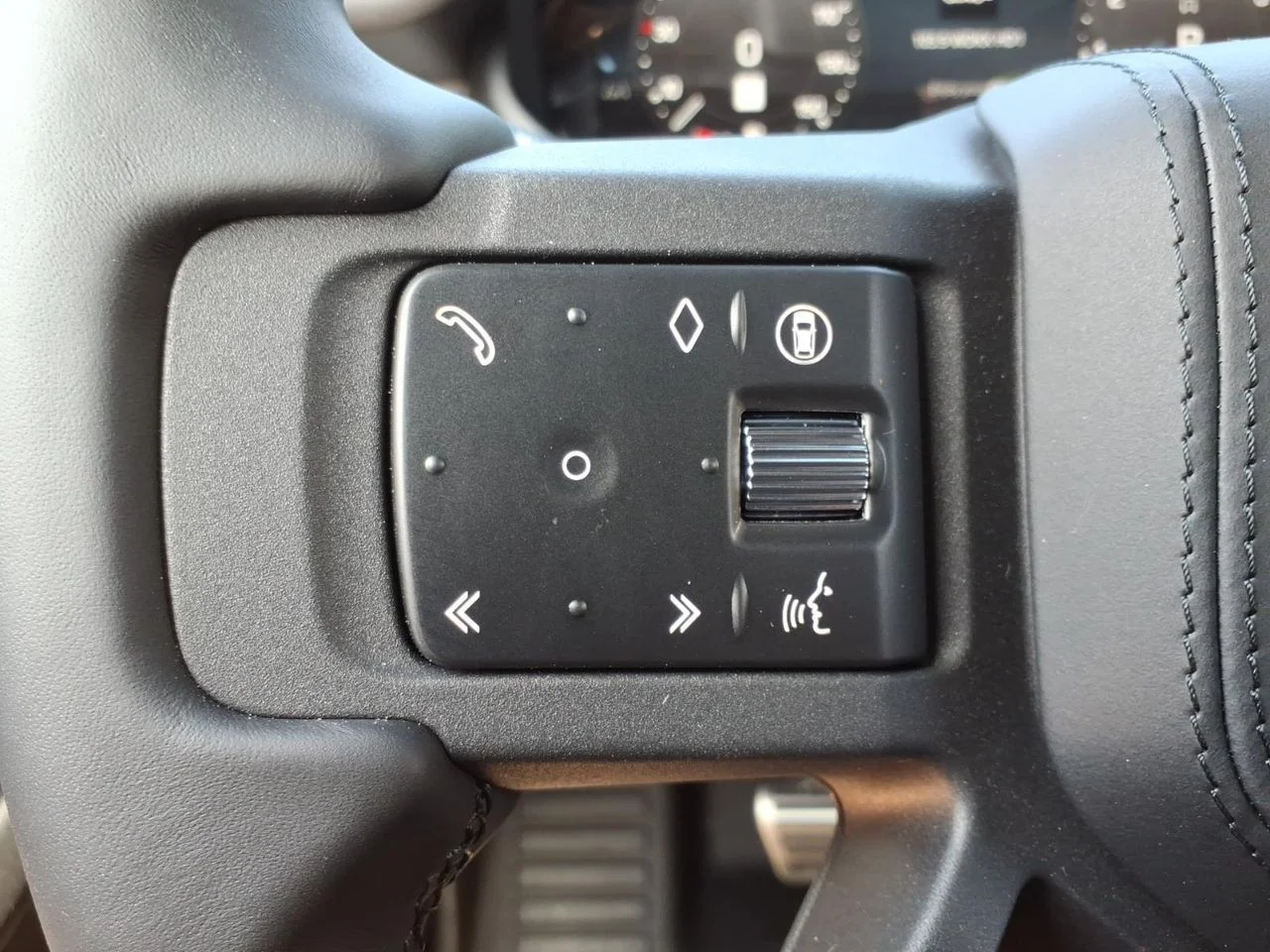 New 2026 Borasco Grey LAND ROVER X image 12