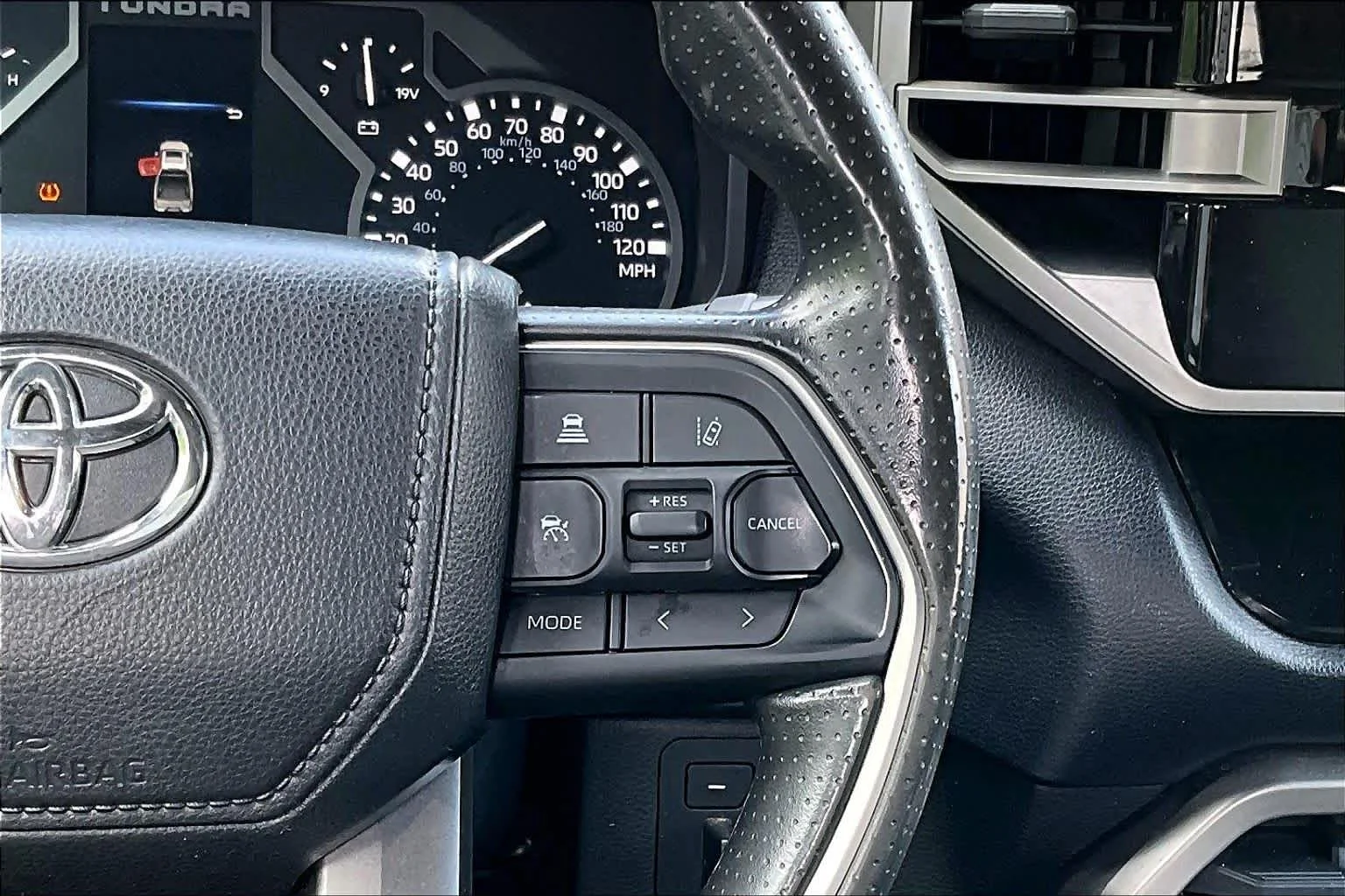 Used 2025 Ice Cap Toyota SR5 image 24
