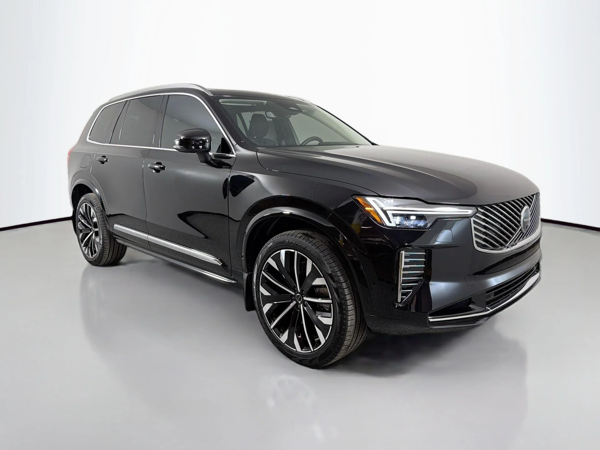 New 2026 Black Volvo T8 Ultra image 3