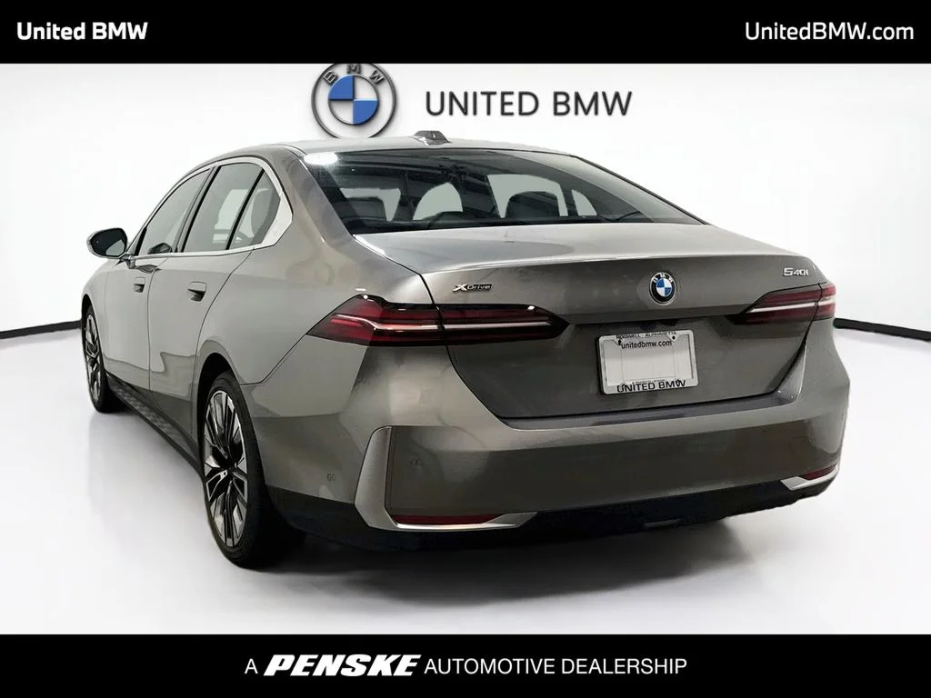 2026 BMW 5 Series 540i - Photo 7