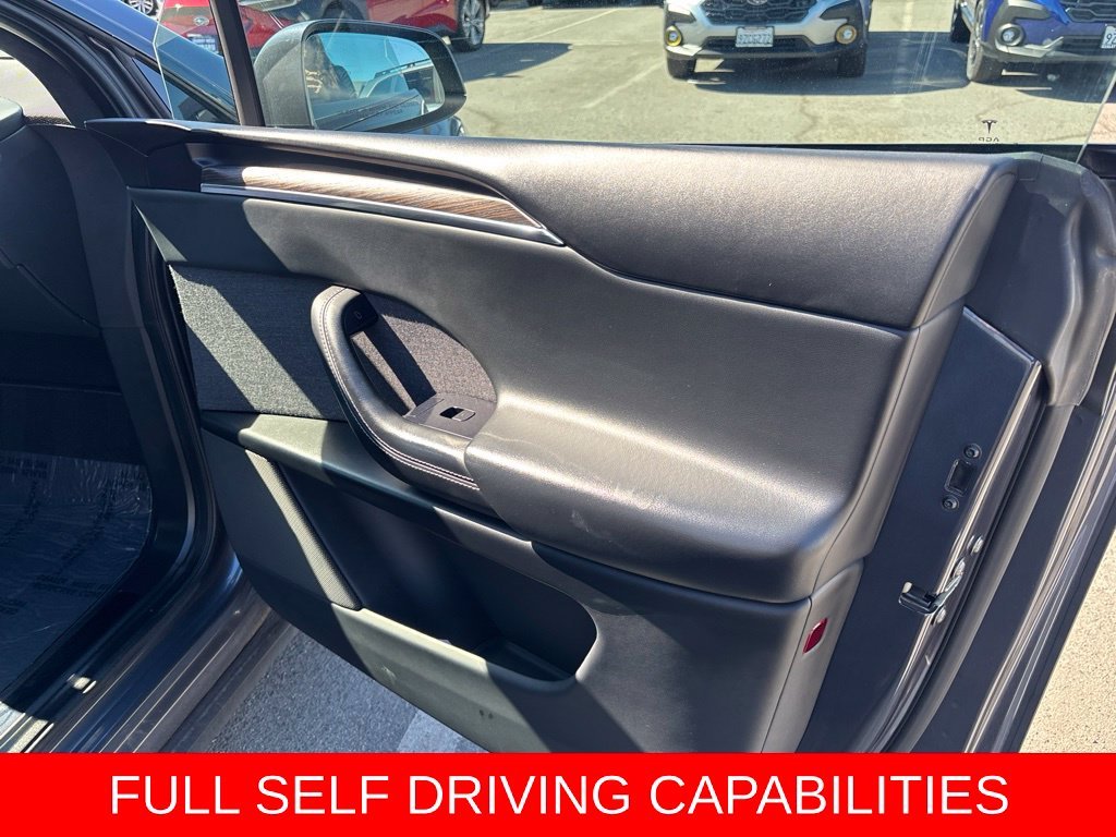 Used 2023 Stealth Gray Tesla  image 22