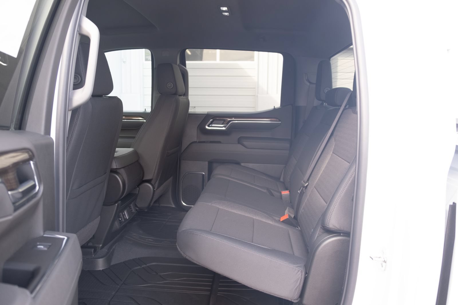 2026 Chevrolet Silverado 1500 LT - Photo 15