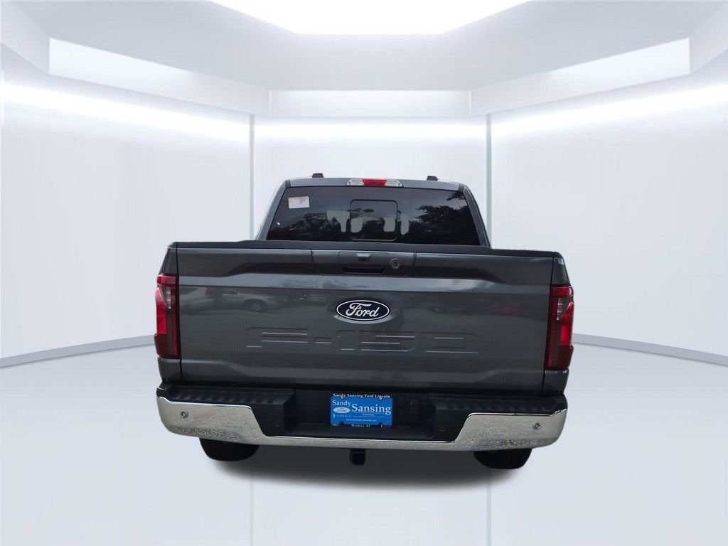 New 2026 Carbonized Gray Metallic Ford XLT image 6