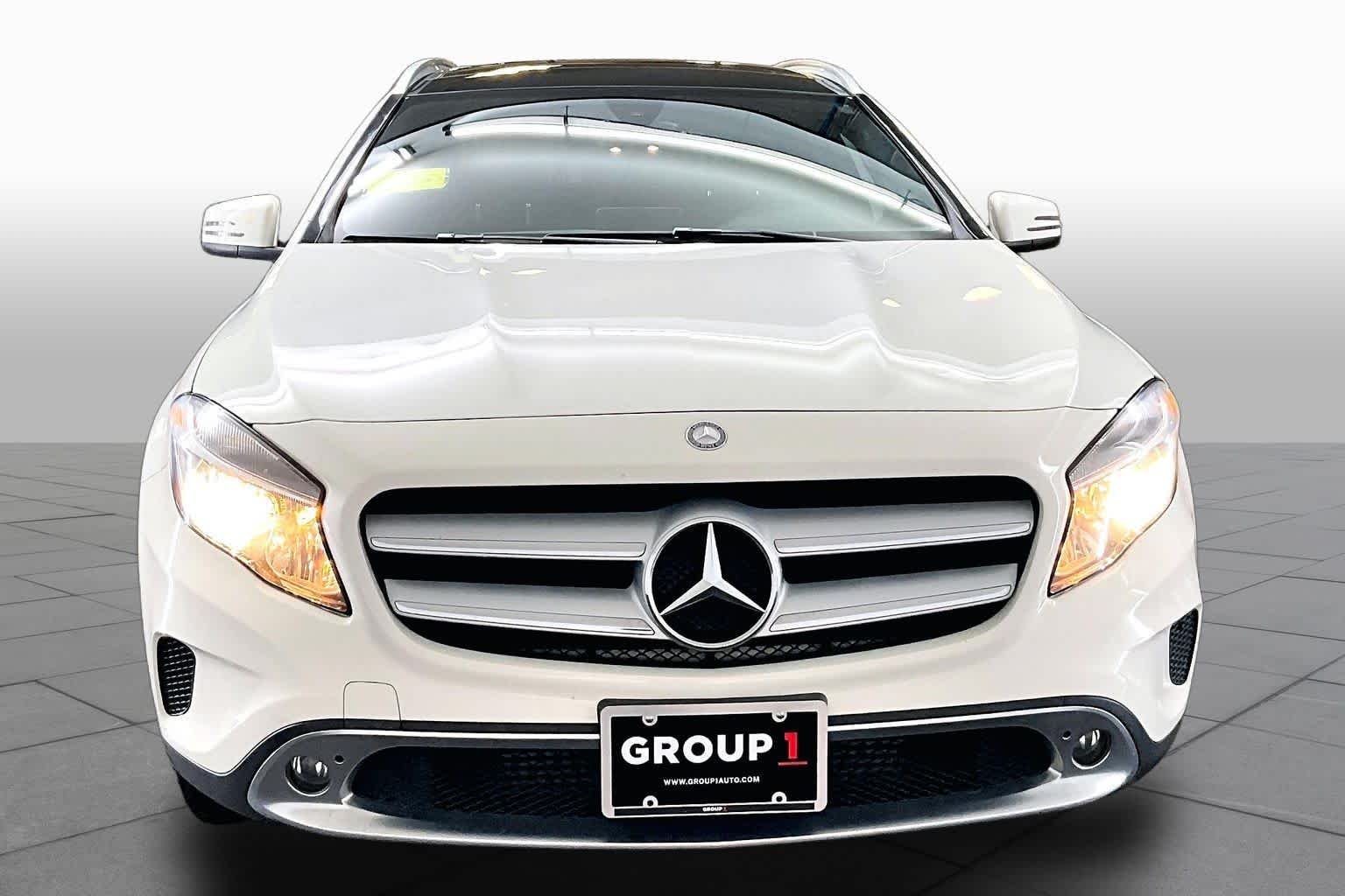 Used 2017 Cirrus White Mercedes-Benz GLA 250 image 4