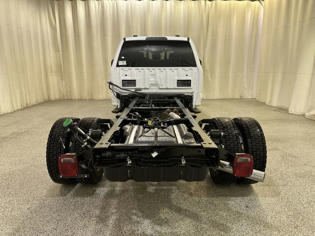 2026 Ford F-550 Super Duty Chassis Cab XL - Photo 7