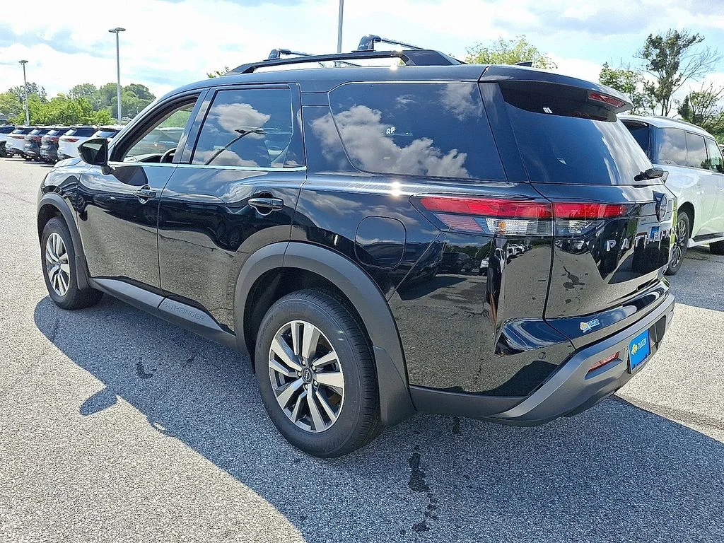 New 2026 Black Nissan SL image 3