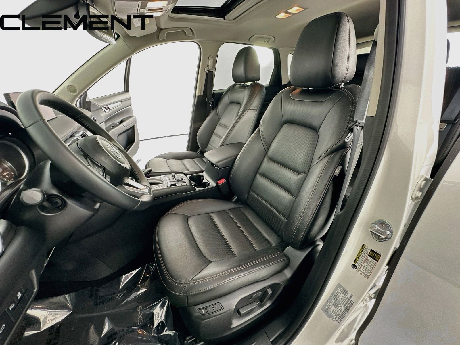 2023 Mazda CX-5 S Preferred package - Photo 30