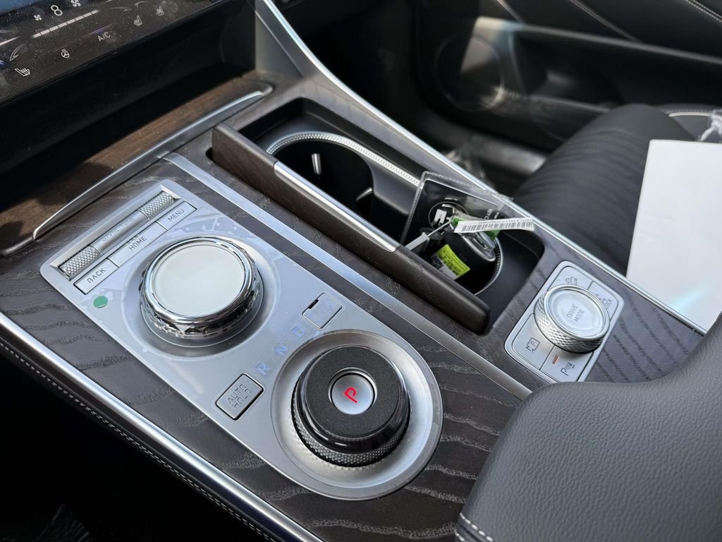 2024 GENESIS GV80 Standard - Photo 27