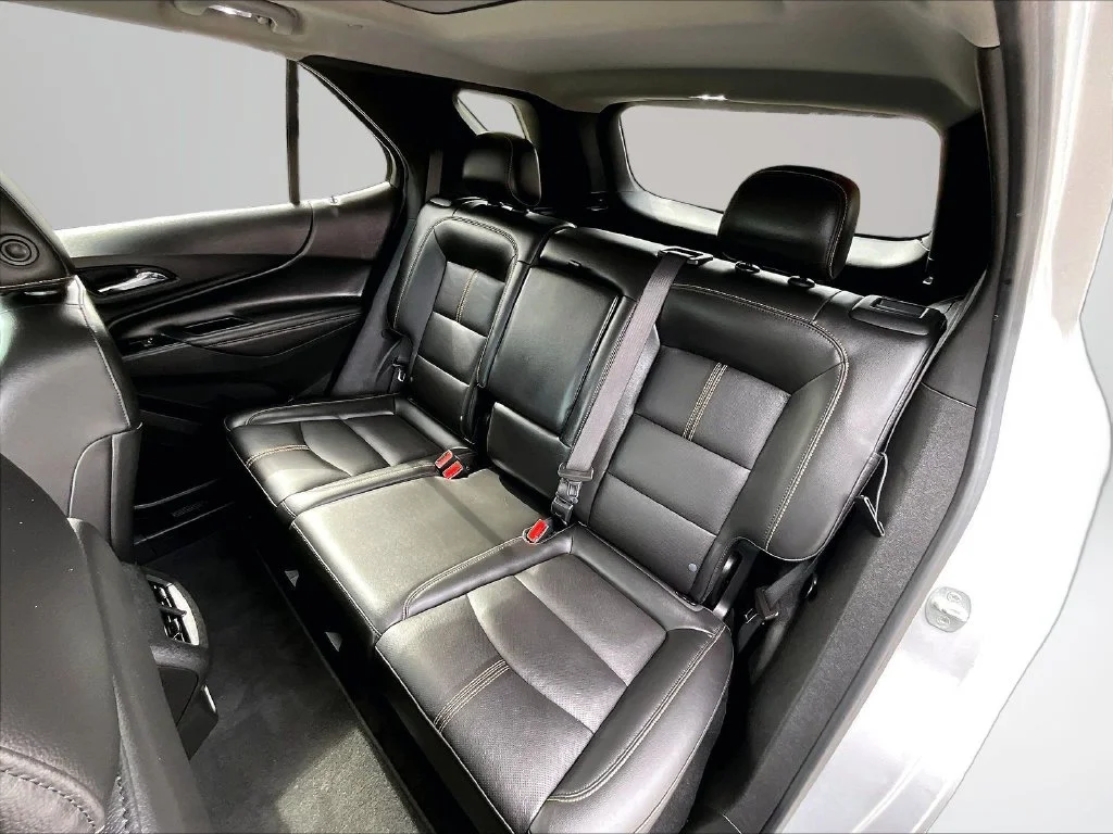 Used 2022 Silver Chevrolet Premier image 27
