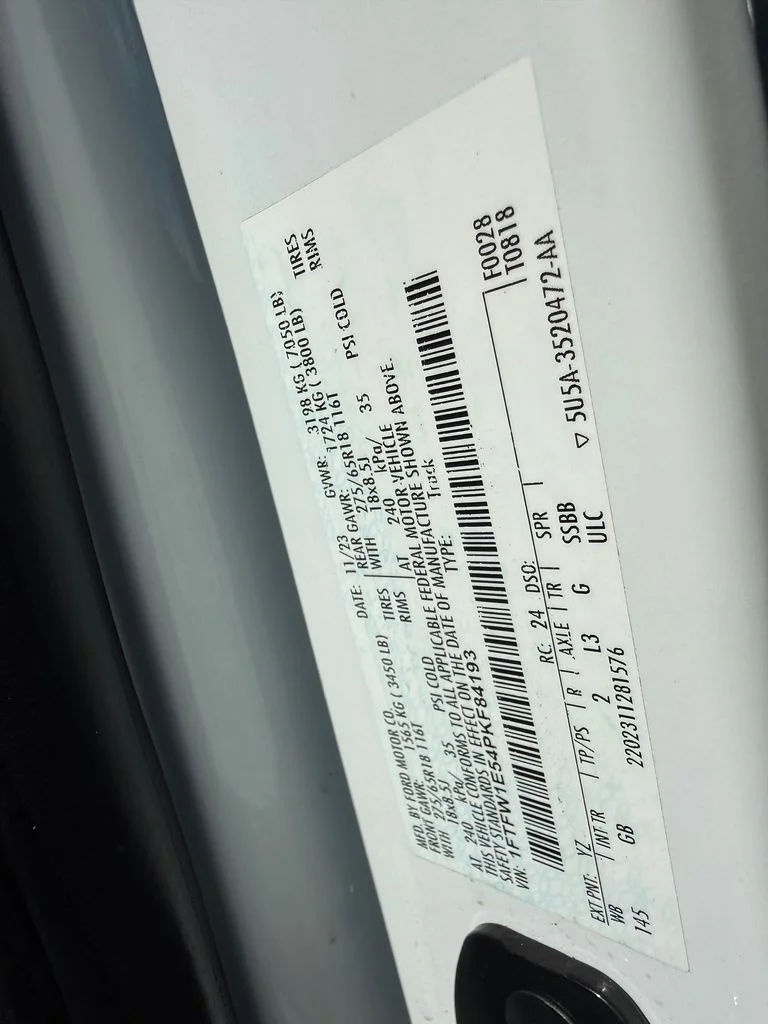 Used 2023 White Ford XL image 27