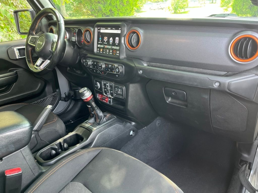 Used 2022 Gray Clearcoat Jeep Mojave image 46