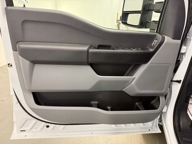 New 2026 Oxford White Ford F-350® XL image 37