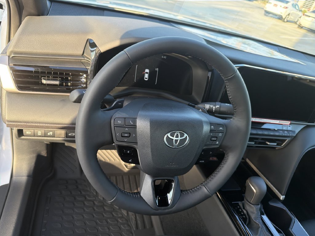 2026 Toyota Camry XSE - Photo 16
