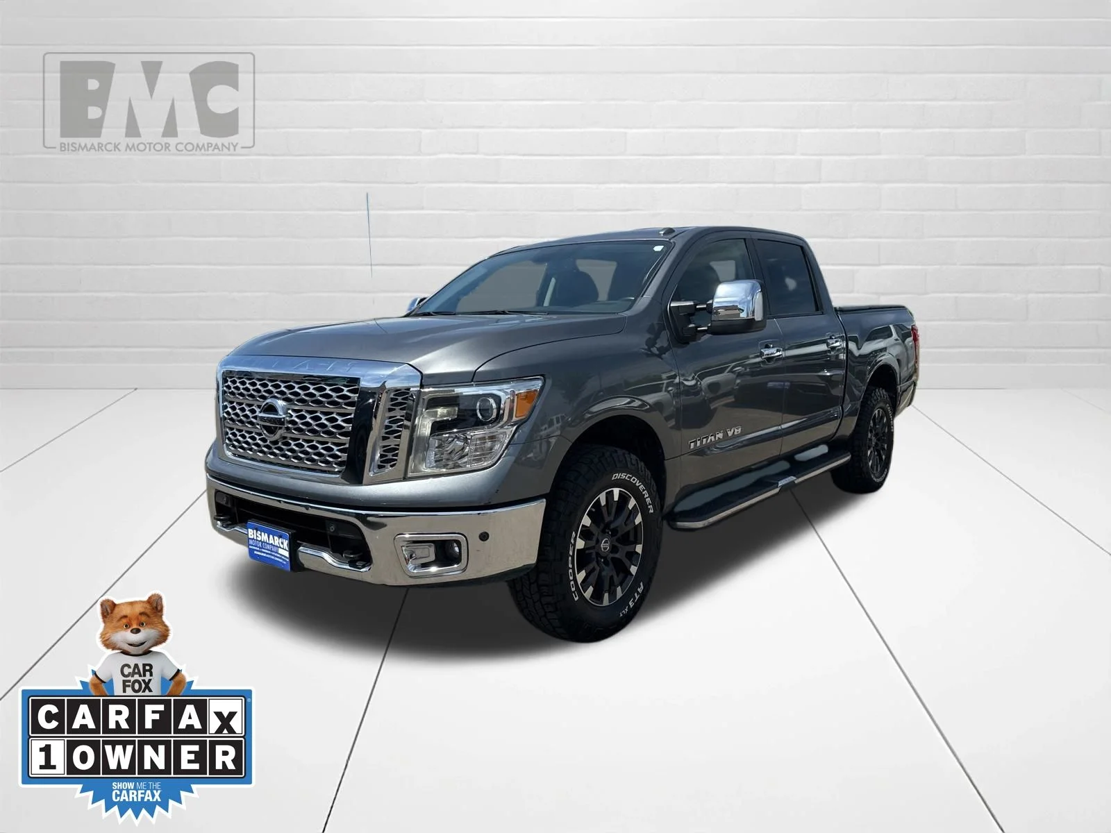 2019 Nissan Titan SL 4X4 Crew Cab's photo