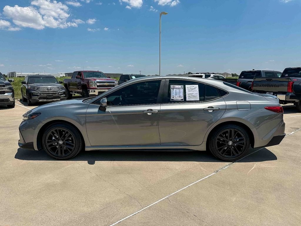Used 2026  Toyota SE image 6