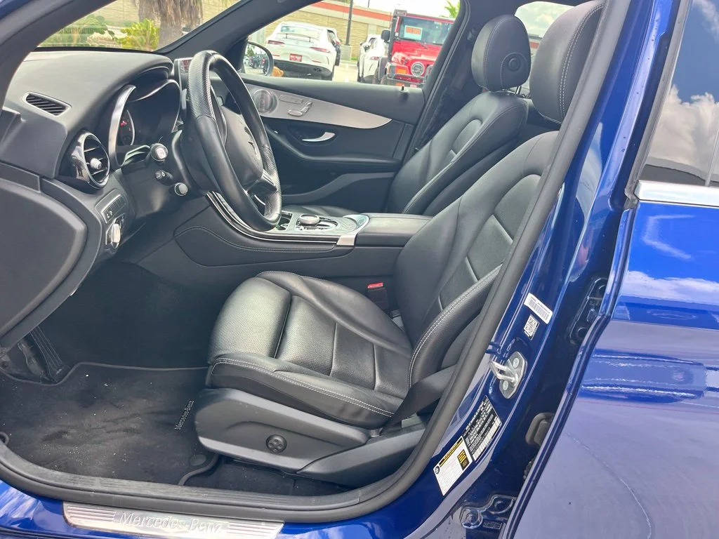 Used 2019 Blue Mercedes-Benz GLC 300 image 10