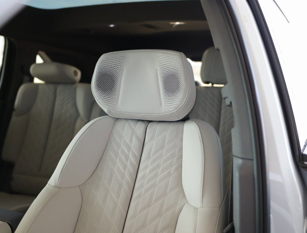 2026 Cadillac Escalade IQ Luxury - Photo 32