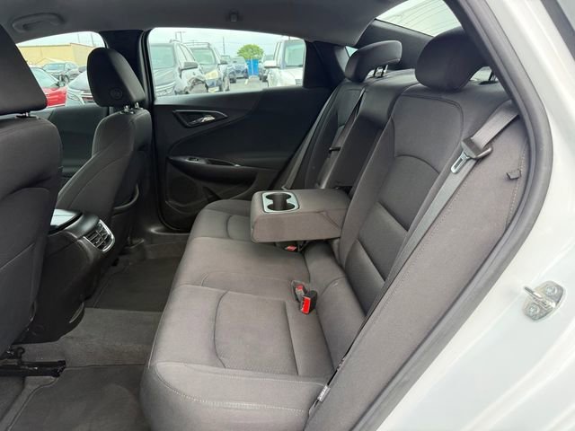 Used 2024 Summit White Chevrolet 1LT image 10