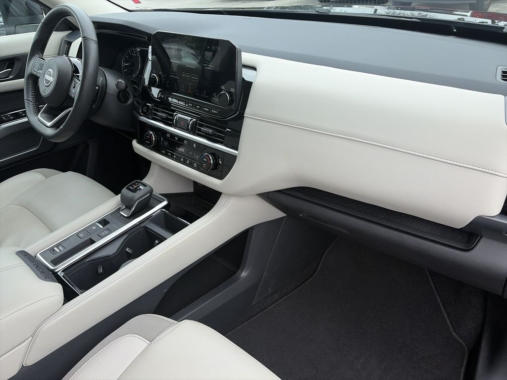 Used 2025 Black Nissan SL image 34