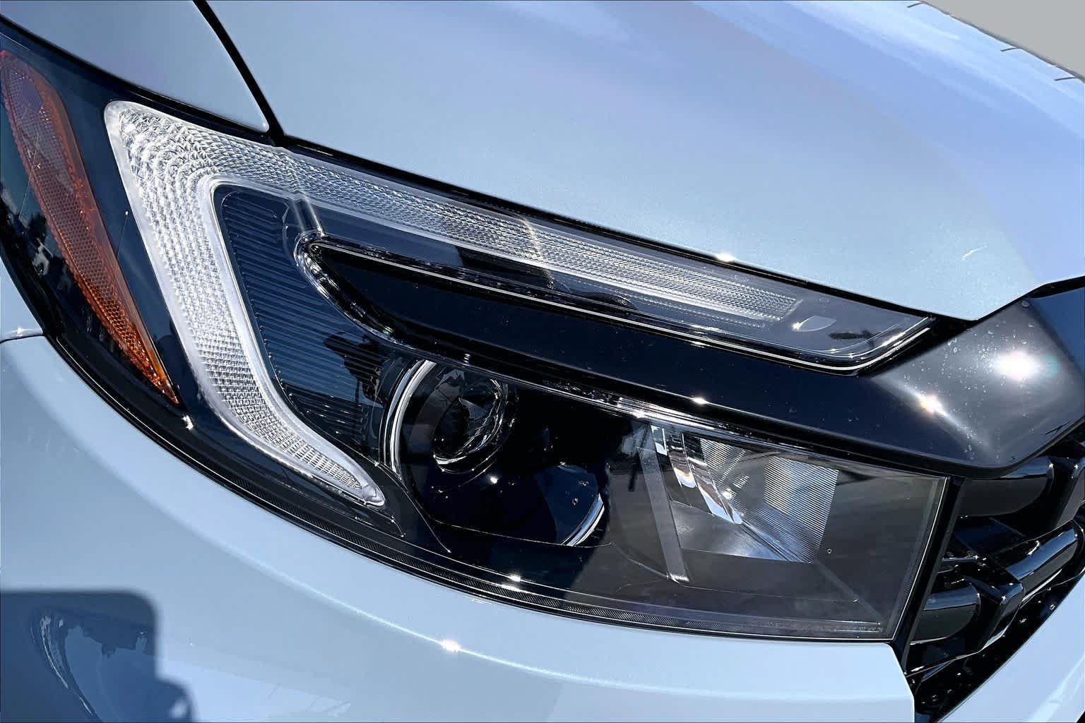 New 2026 Sonic Gray Pearl Honda Black Edition image 13