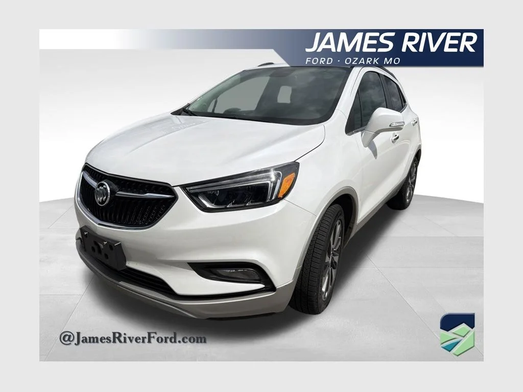 Used 2018 White Frost Buick Essence image 1
