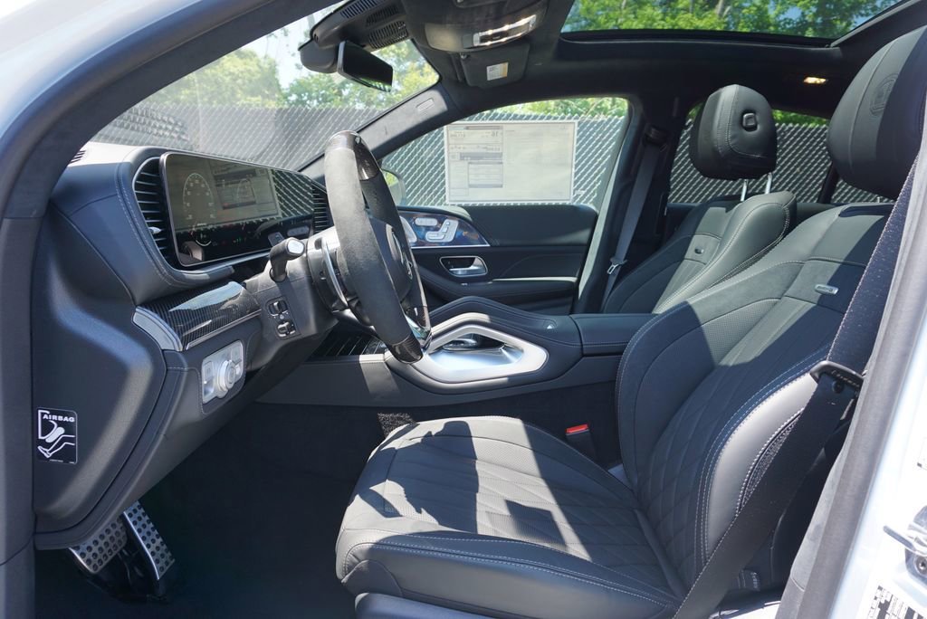 New 2026 MANUFAKTUR Moonlight White Metallic Mercedes-Benz GLE 63 S AMG® image 30