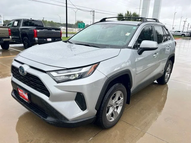 Used 2024 Silver Toyota XLE image 3
