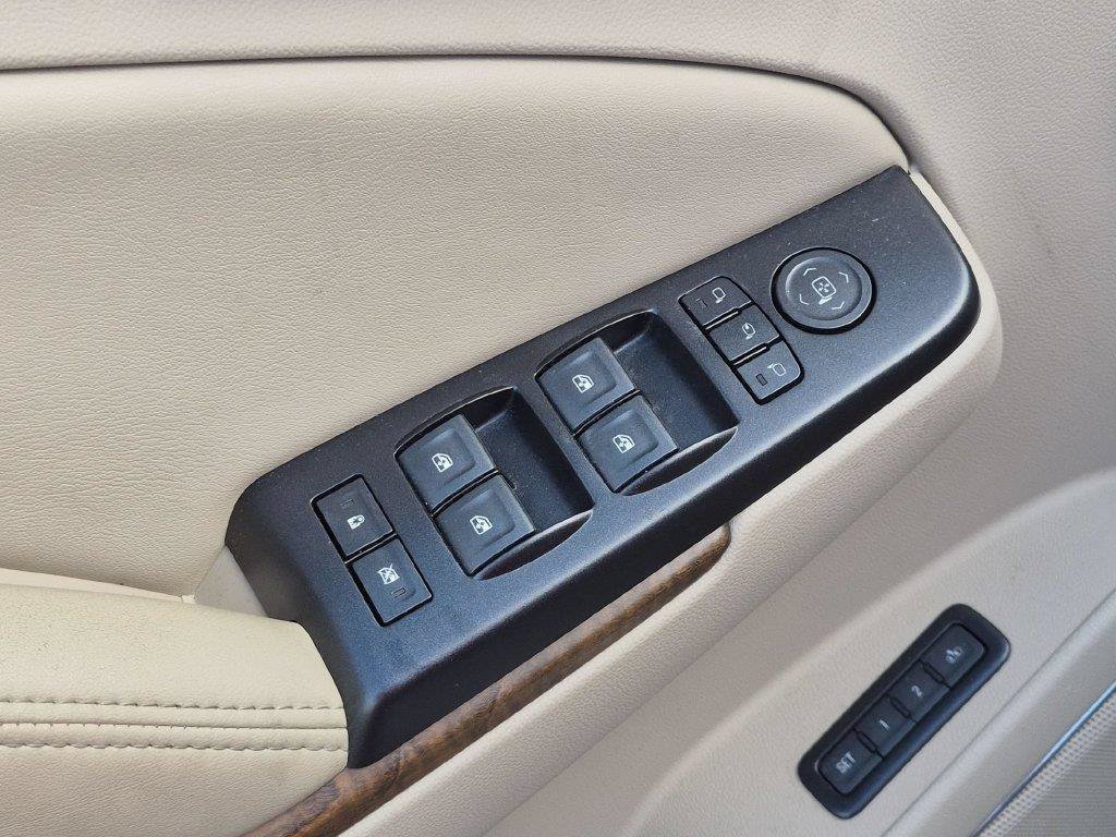 Used 2018 White GMC Denali image 14