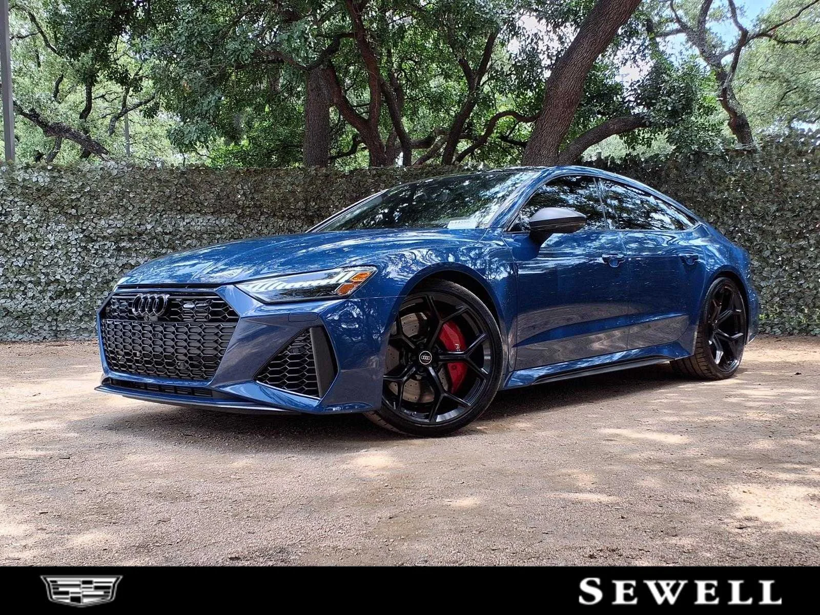 2025 Audi RS7 Performance's photo