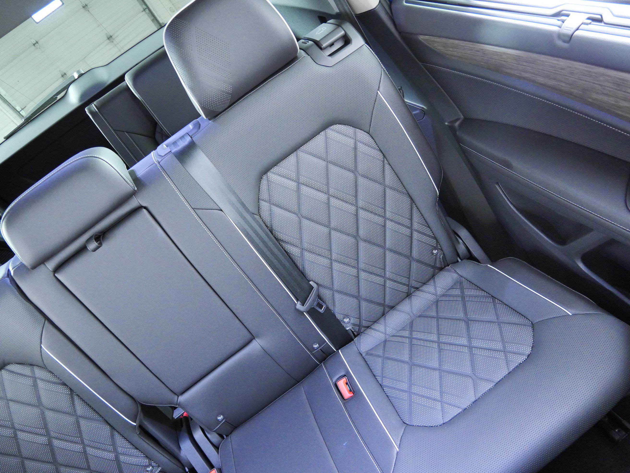 Used 2026 Mountain Lake Blue Metallic Volkswagen 2.0T SEL Premium R-Line image 14