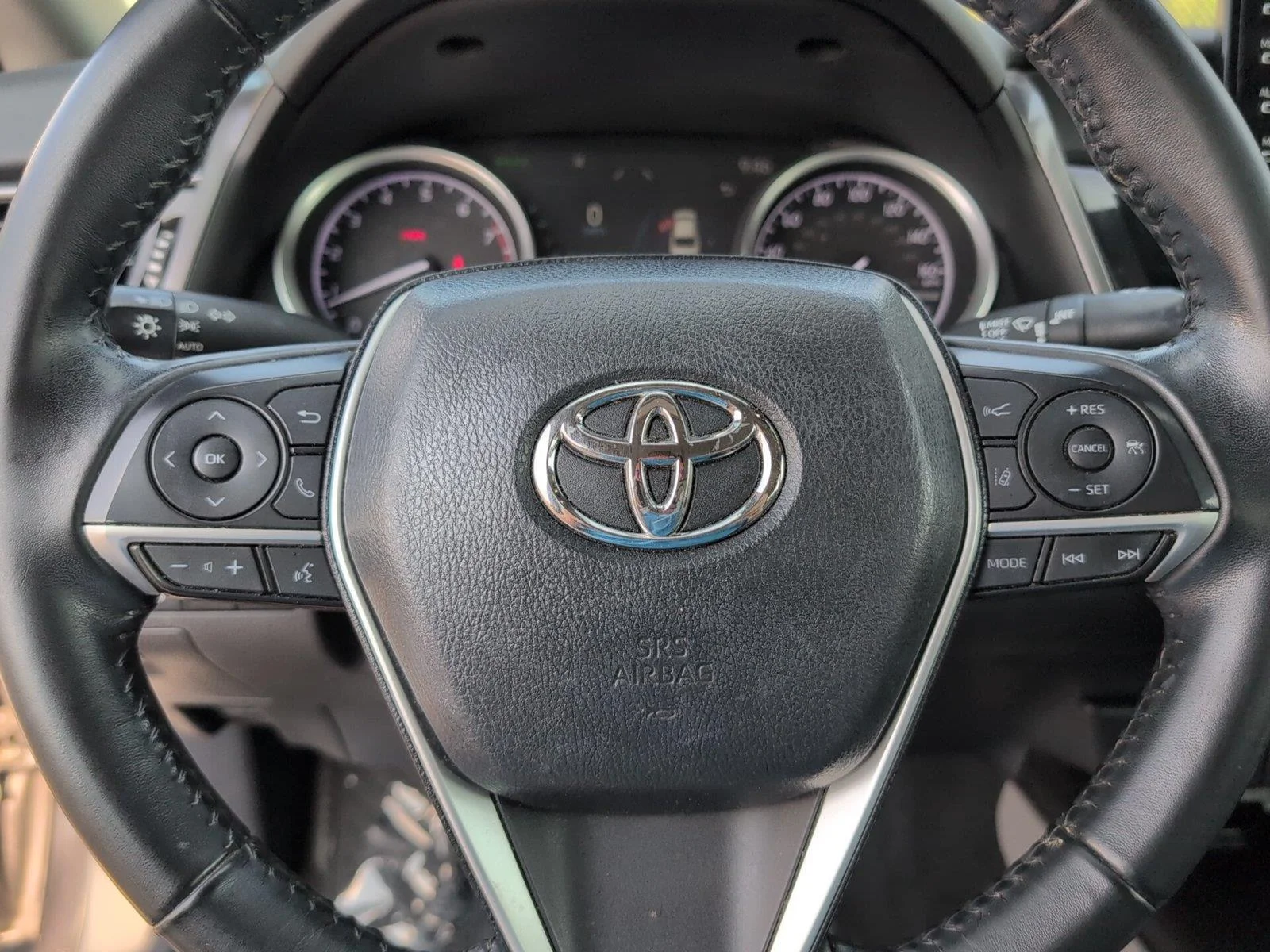 Used 2023 Predawn Gray Mica Toyota XLE image 24