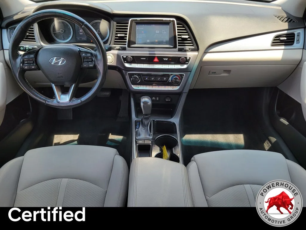 Used 2018 White Hyundai SEL image 17
