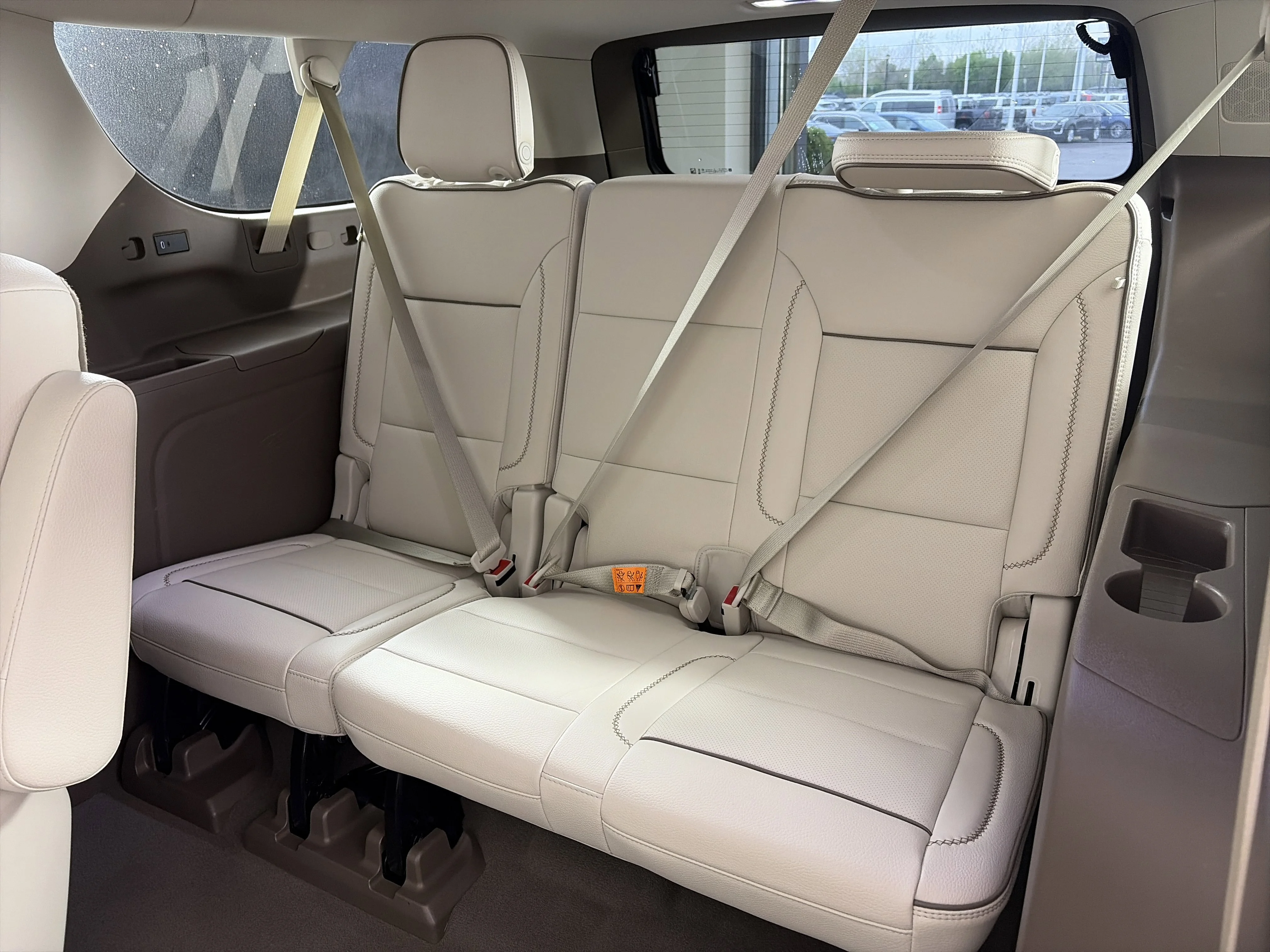 2024 GMC Yukon XL Denali - Photo 8
