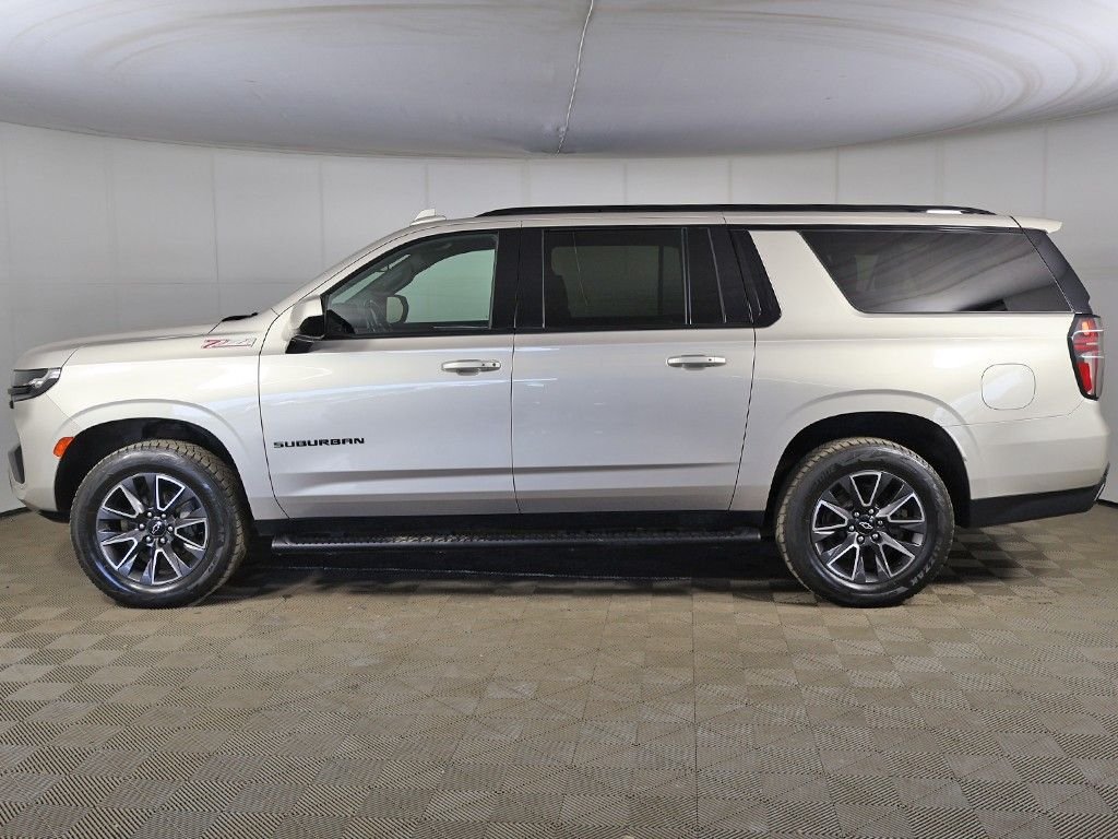 2023 Chevrolet Suburban Z71 - Photo 15